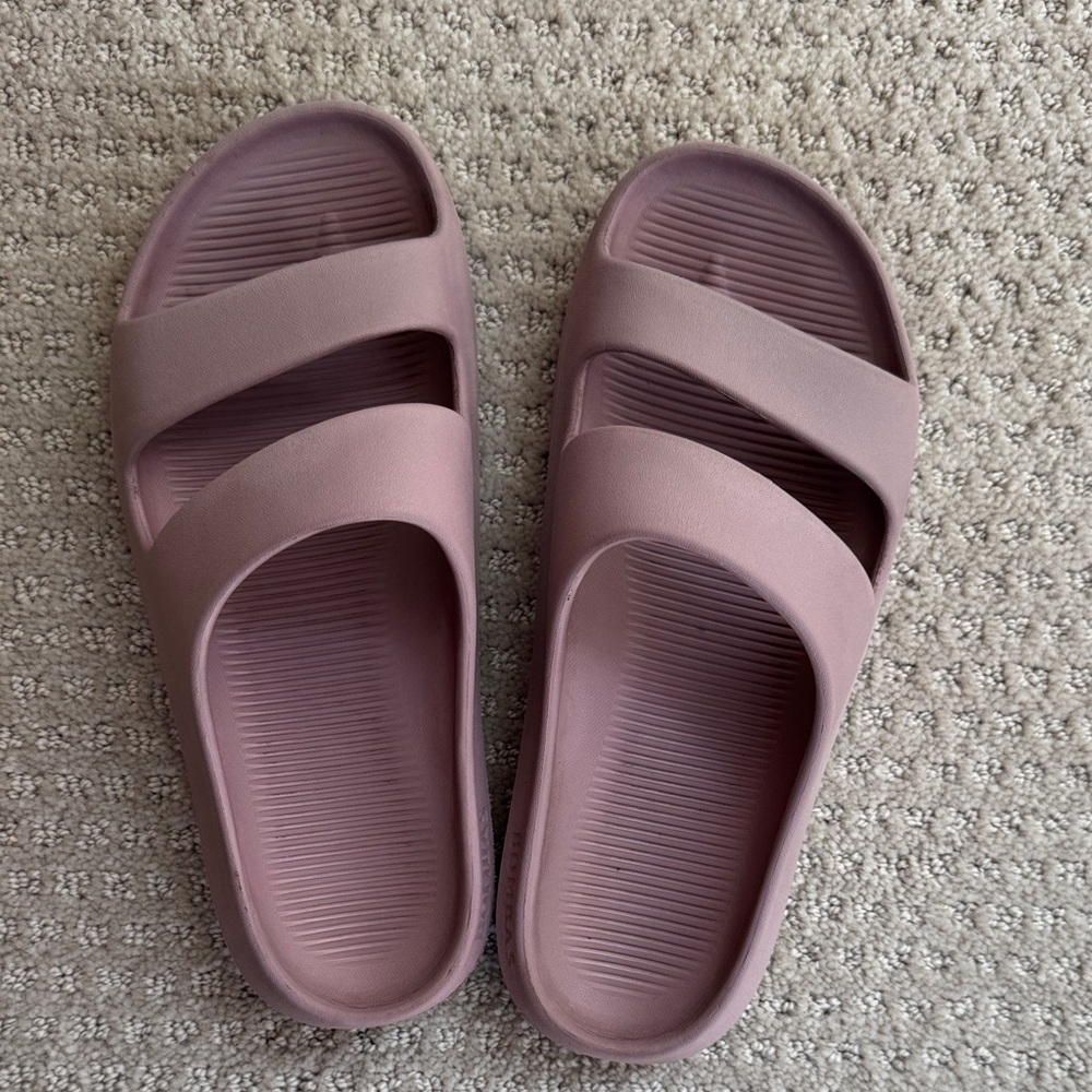 Bombas Sandals